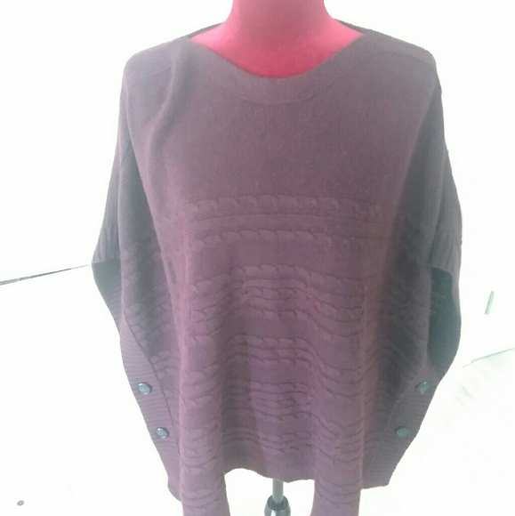 Banana Republic Poncho - Picture 1 of 4